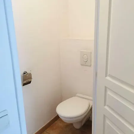 Two Bed, Sea View, Les Jardins, Parking Optional * Beausoleil
